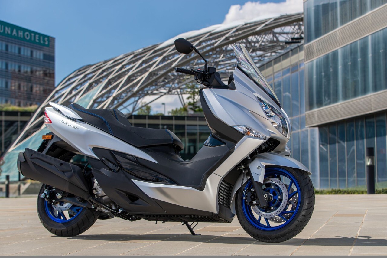 Suzuki Burgman 400: la STORIA continua!